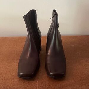 Liz Claiborne Brown Leather Boots Women’s Size 9.5